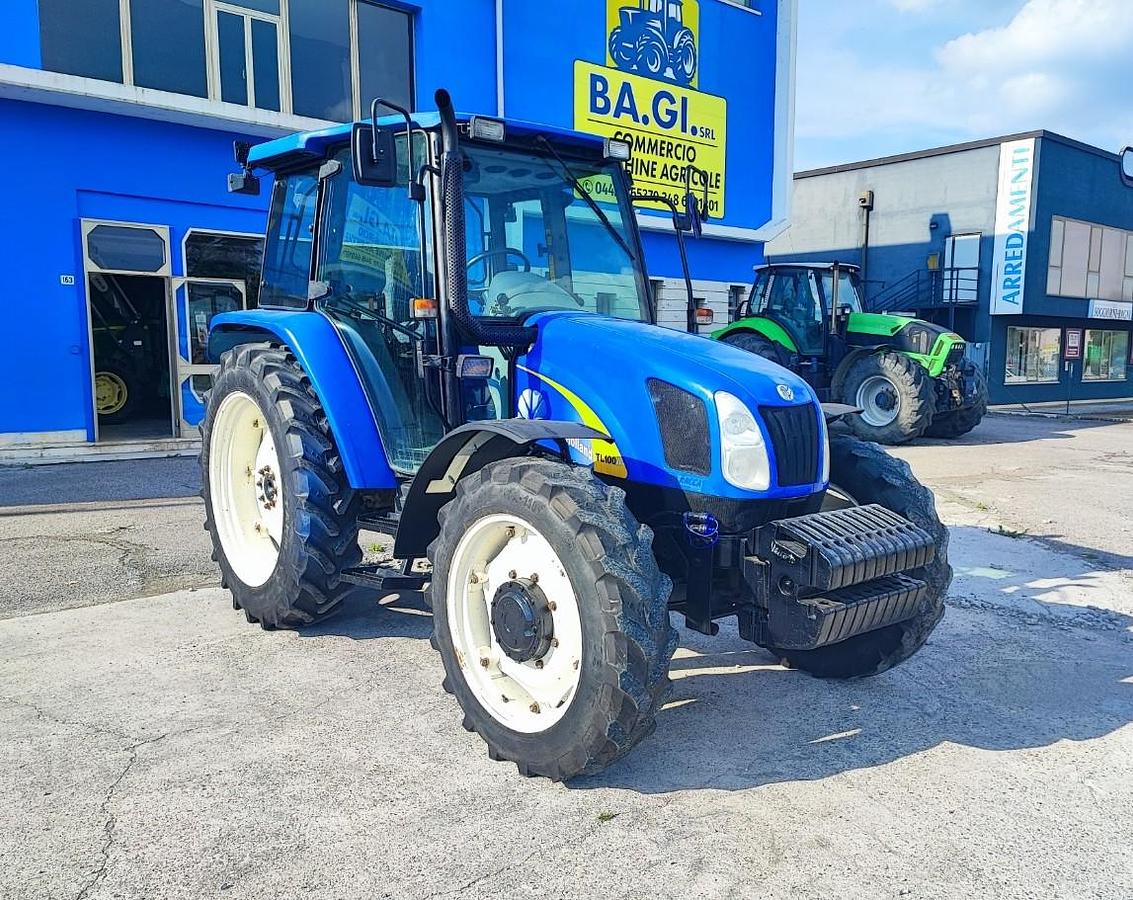 Usato New Holland TLA 100-fr.aria-4500 ore