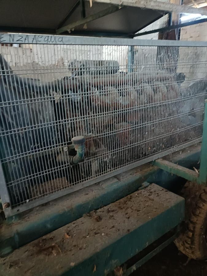 Usato gruppo motopompa con motore da camion 6 cilindri