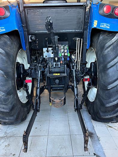 Usato New Holland TD 5.105- anno 2018- 4000 ore