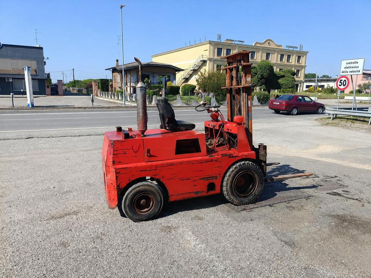 Usato muletto Diesel con motore Lombardini