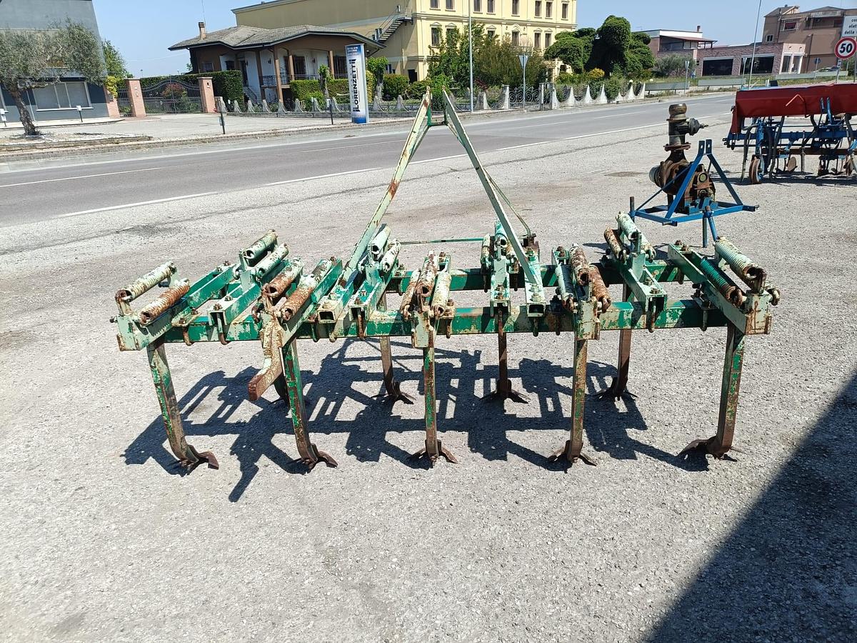 Usato estirpatore a molle da 2,20 metri