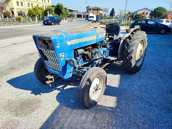 Usato Ford 3000-3 distributori idraulici