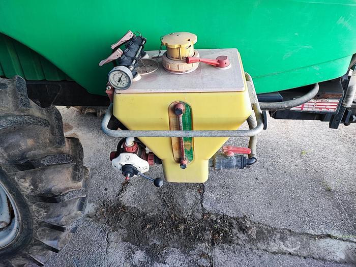 Usato Botte da diserbo marca Ricosma-anno 2016 -20q-barre 18m