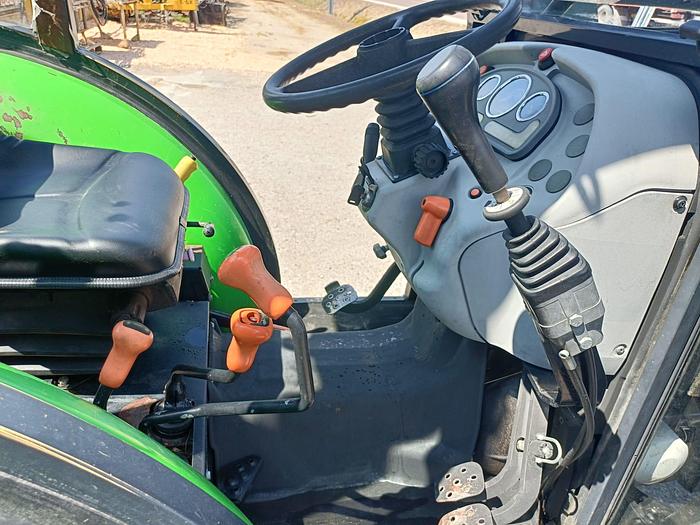 Usato Deutz Agroplus 320 con caricatore-ore 3000 circa