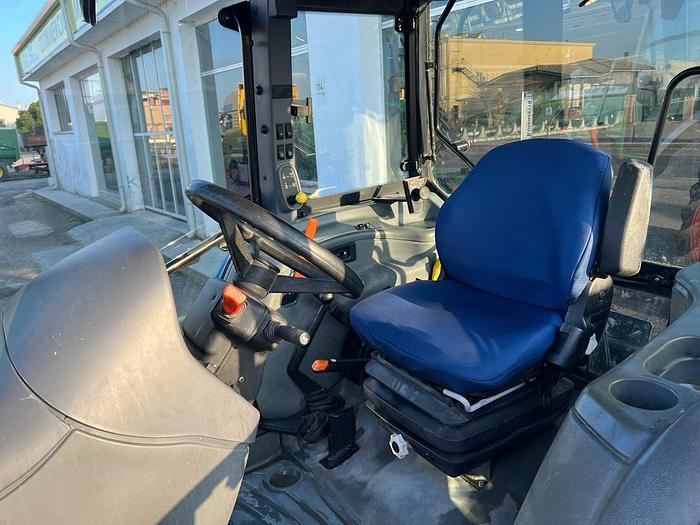 Usato New Holland TL 90 A -freni ad aria- anno 2006