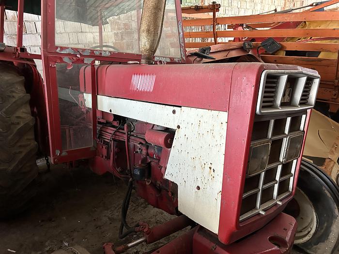 Usato International 824 - cilindri 4 - cavalli 90