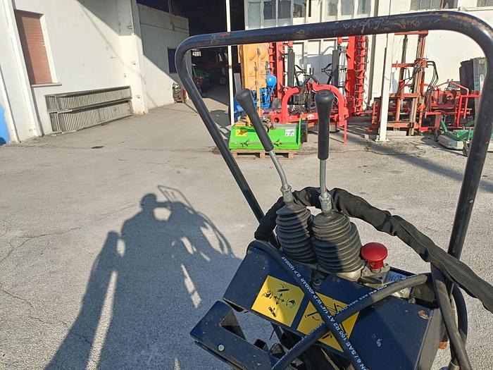 Usato Braccio per trattore agricolo o bobcat- CE