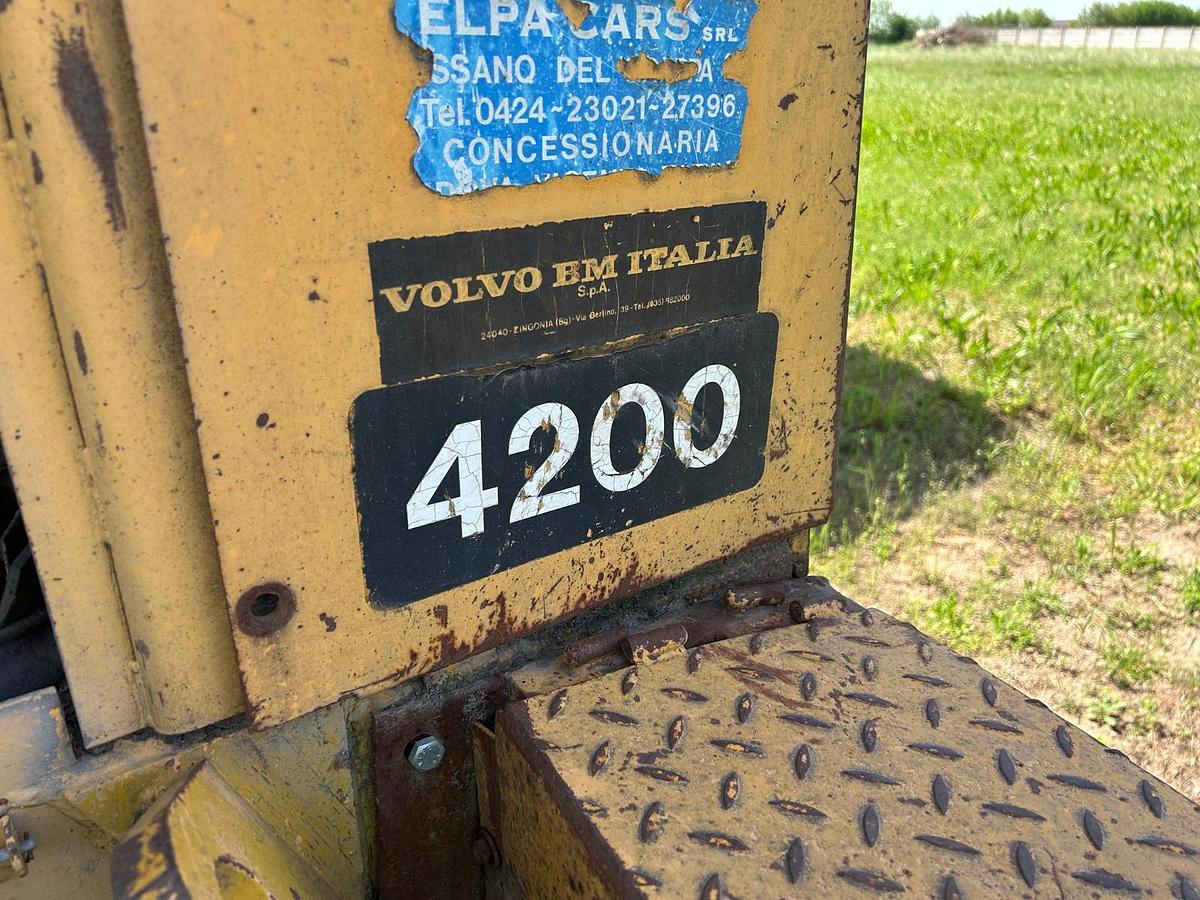 Usato Pala Gommata Snodata Volvo BM 4200