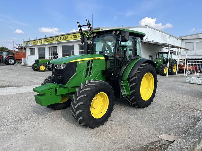 Usato John Deere 6090 MC- anno 2016- ore 2640