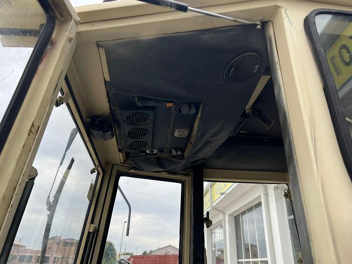 Usato Lamborghini 674 DT anno 1990 - 40 km ora CV 75