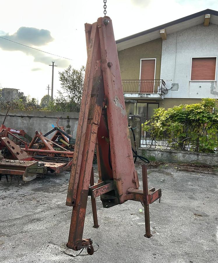 Usato Braccio al 3 punto con gancio per sacconi