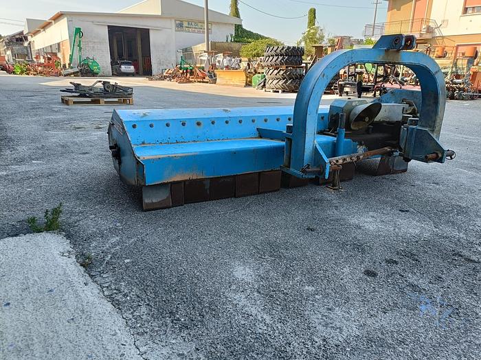 Usato Trincia Nobili a coltelli mod. BNA200