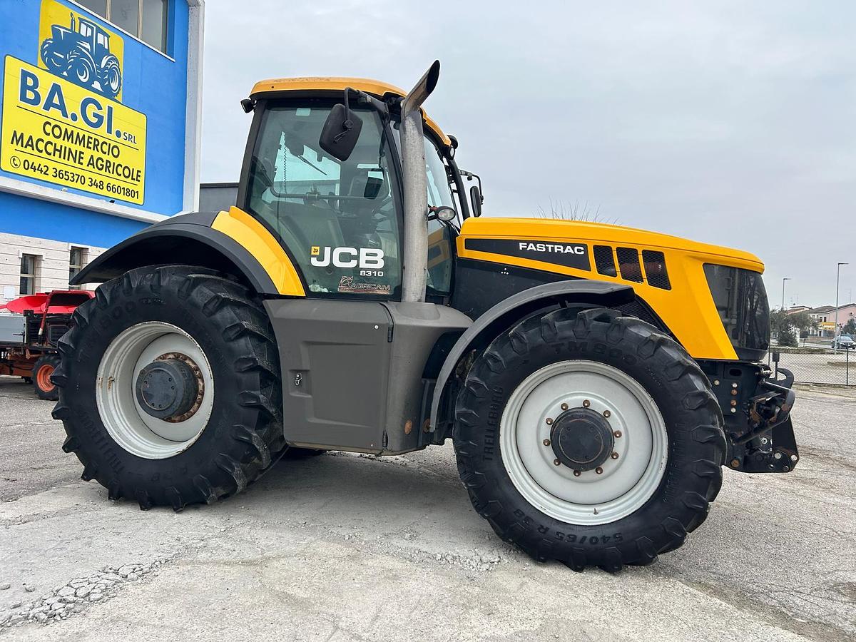 Usato Jcb 8310 CAMBIO RIFATTO