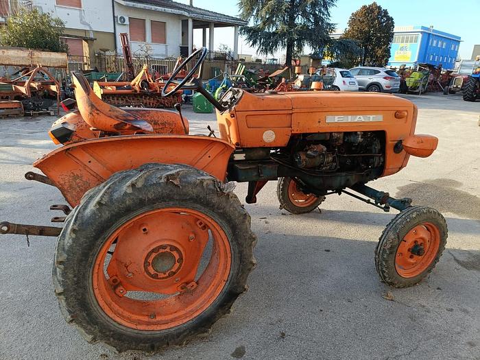 Usato Fiat 215 con sollevatore posteriore