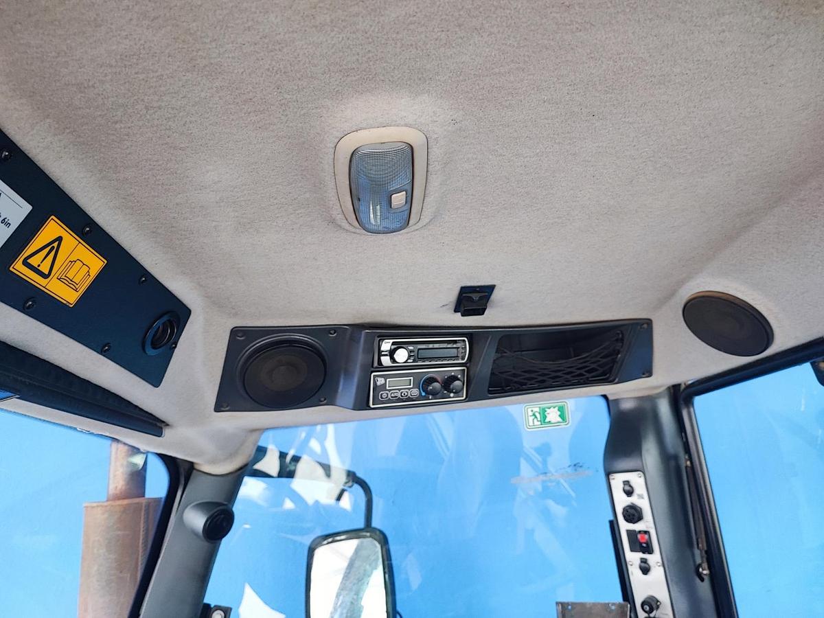 Usato JCB Fastrac 8250- freni ad aria 200q- 70 km h