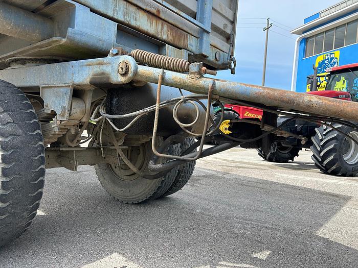 Usato Rimorchio Pagliari 3 assi trilaterale-200 quintali