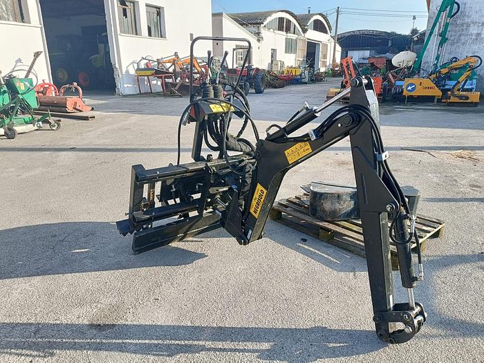 Usato Braccio per trattore agricolo o bobcat- CE