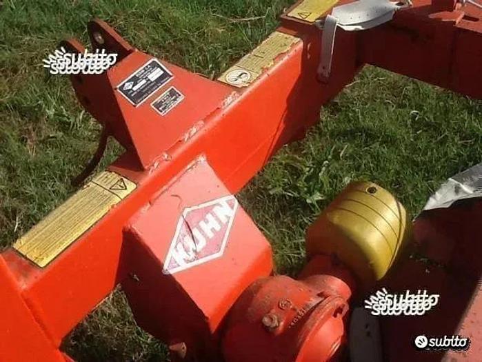 Usato KUHN FC 202 R anno 1998 con condizionatore