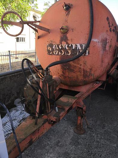 Usato Botte Liquame Bossini 80 q. Targa e libretto