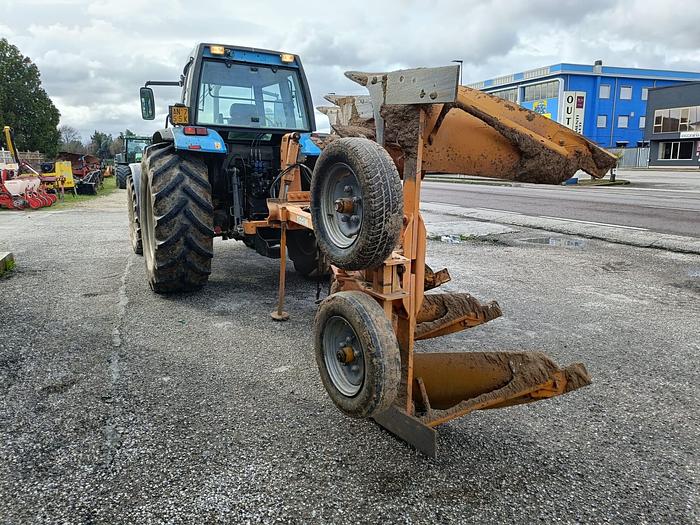 Usato Aratro trivomere marca Mipra