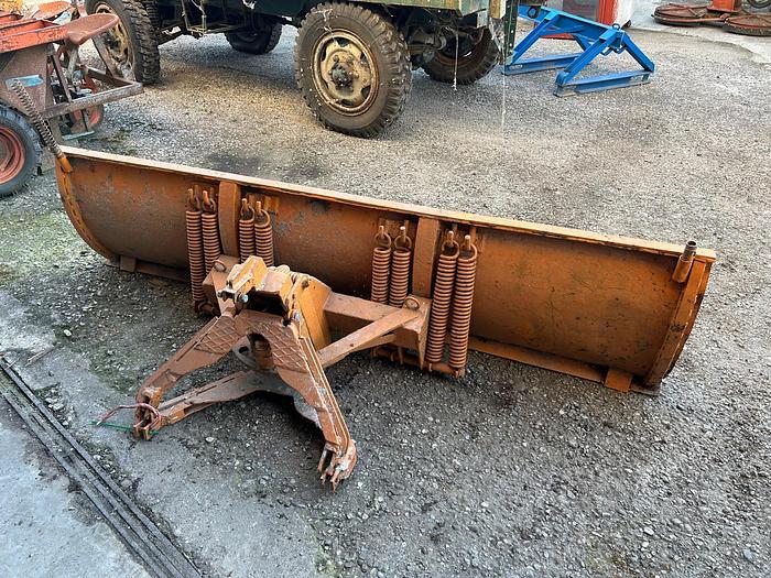 Usato Pala da neve con molle da 2 m