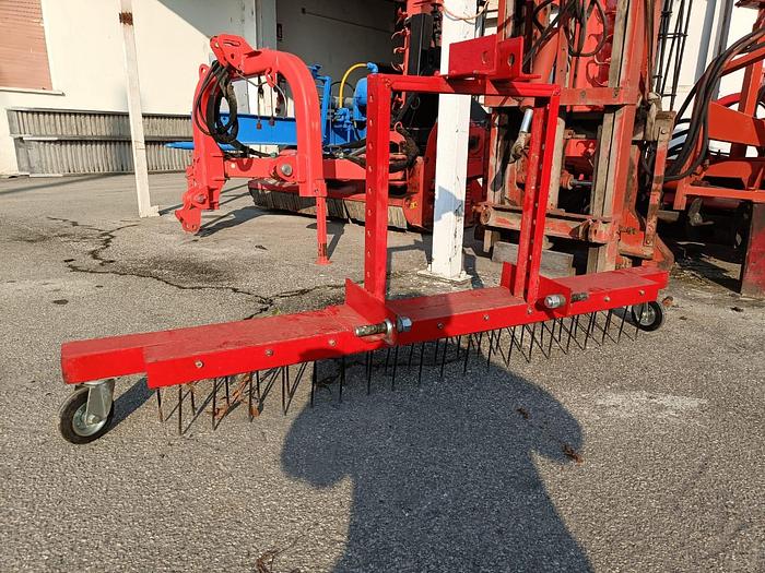 Usato Rastrello o arieggiatore da prato da 1,80m
