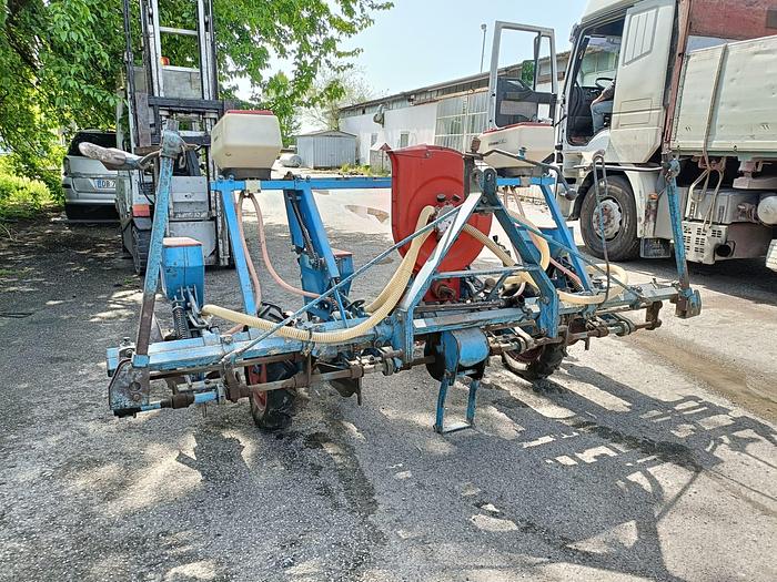 Usato Seminatrice da mais monosem a 4 file