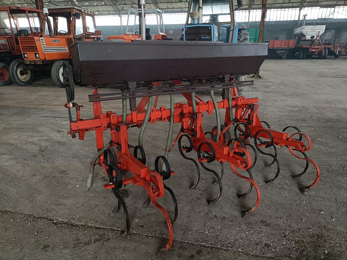 Usato sarchio con spandiconcime da 1,95m