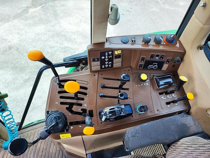 Usato John Deere 6810 AS-tutto sospeso-fr.aria 200q
