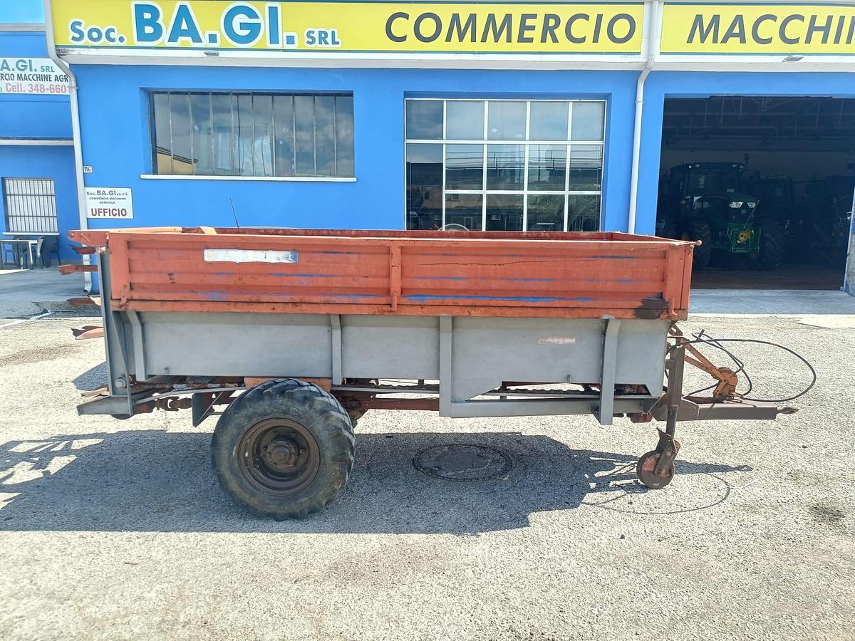 Usato Spandiletame da vigneto o frutteto frazionato
