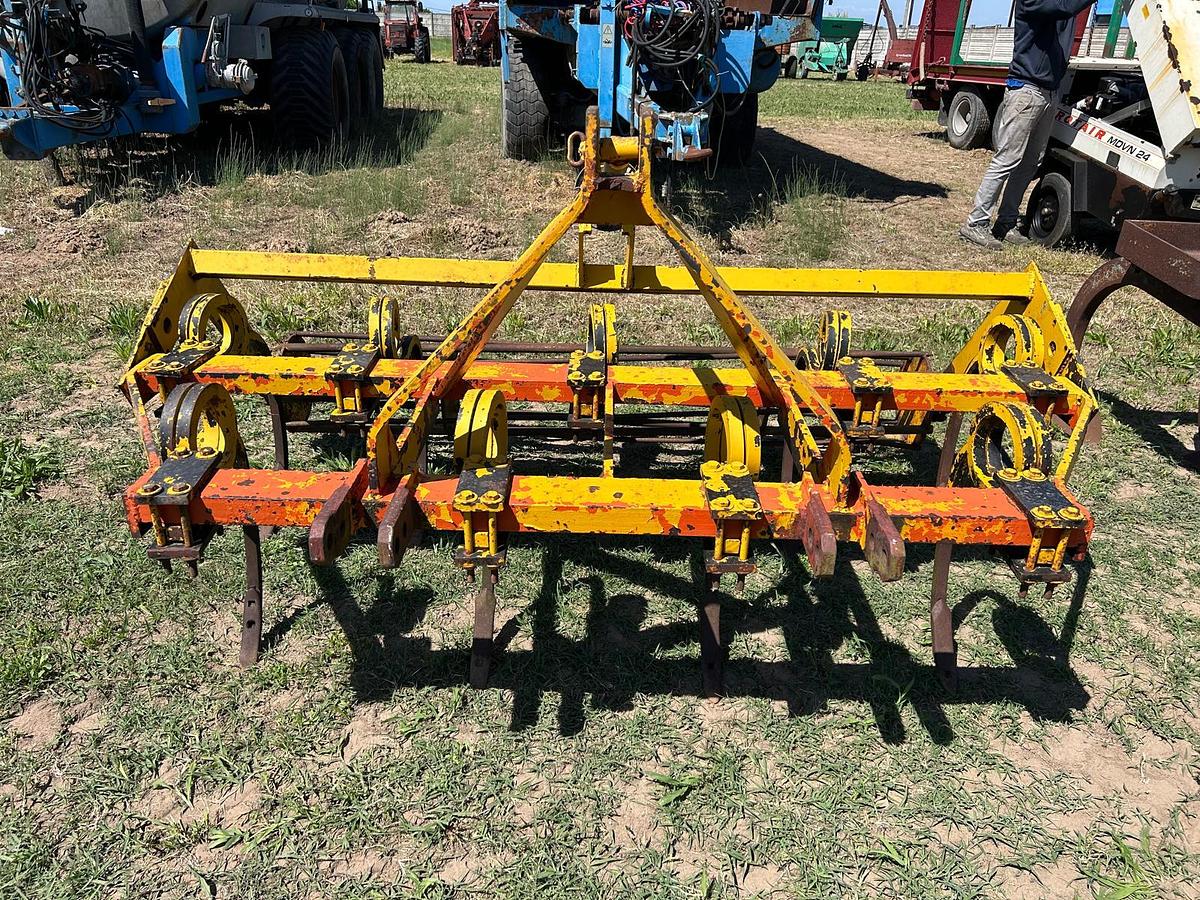 Usato Coltivatore estirpatore 9 ancore