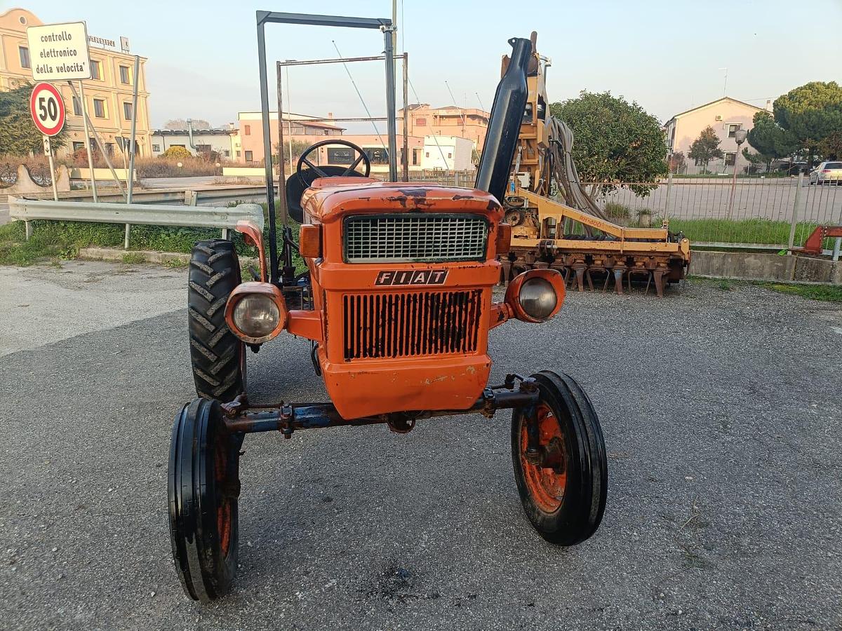 Usato Fiat 250 con arco di protezione