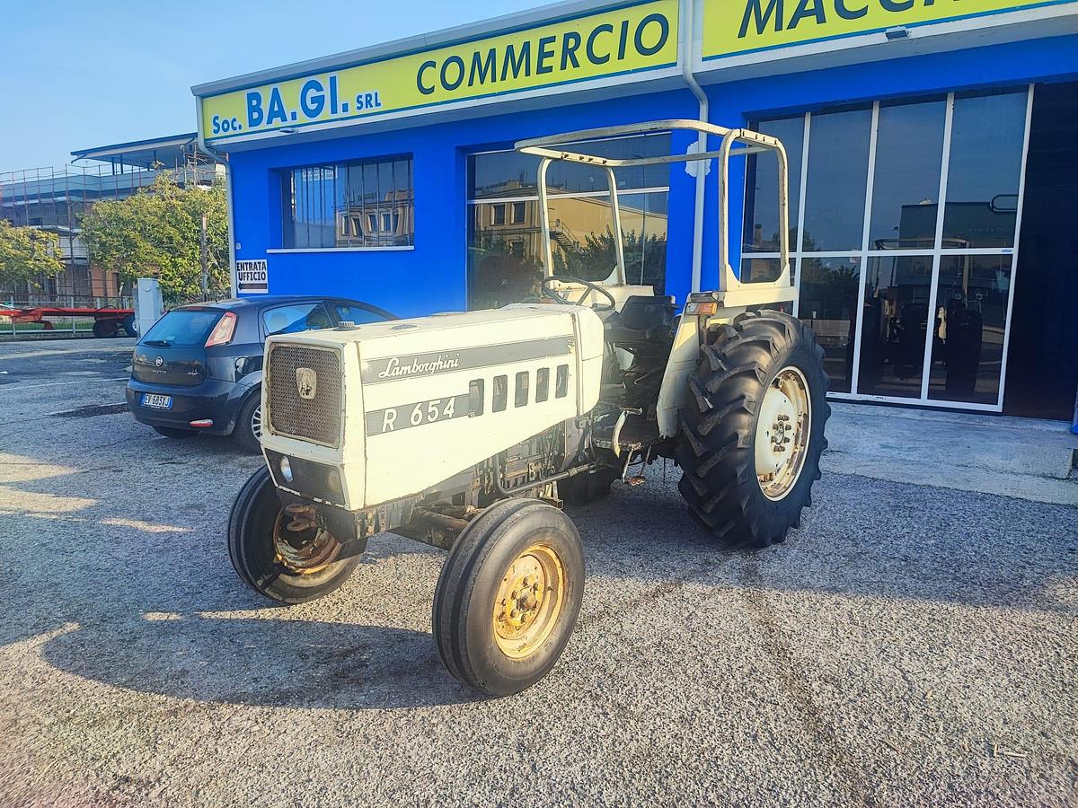 Usato lamborghini 654