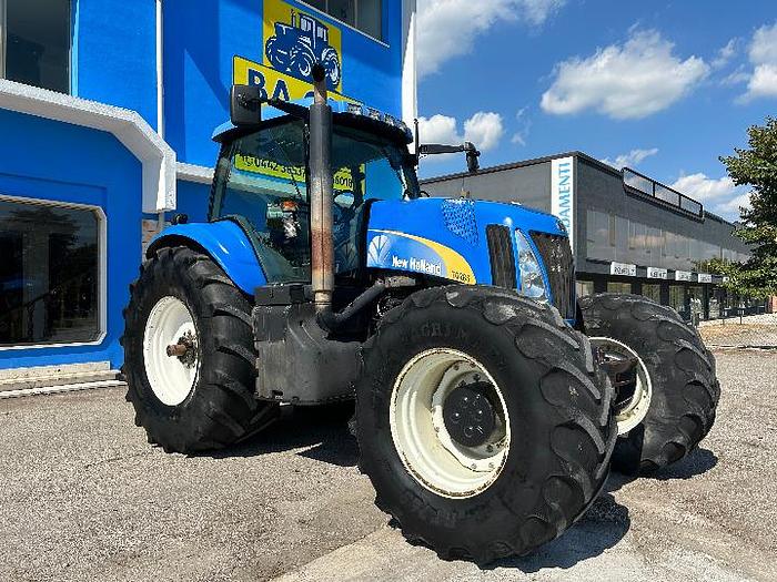 Usato New Holland TG 285-CV 315-ore 11052-anno 2005