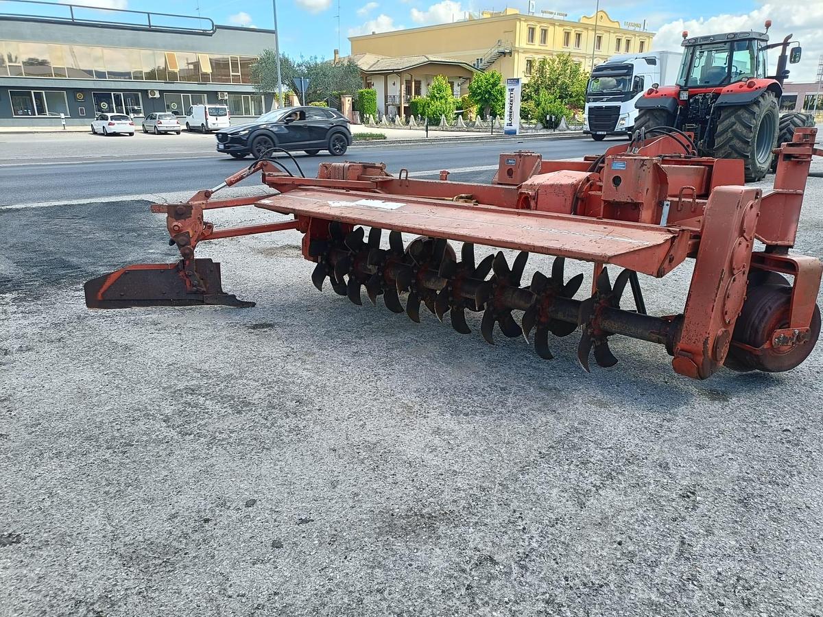 Usato Rotoaratro/fresa Kuhn CR250