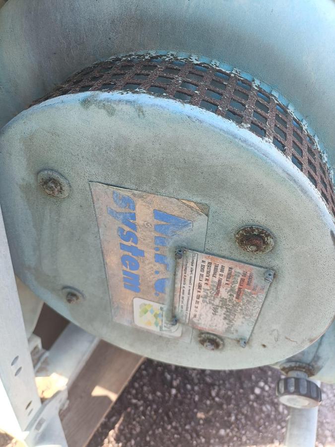 Usato Botte per trattamenti MFC da 650L-per vigneto o frutteto