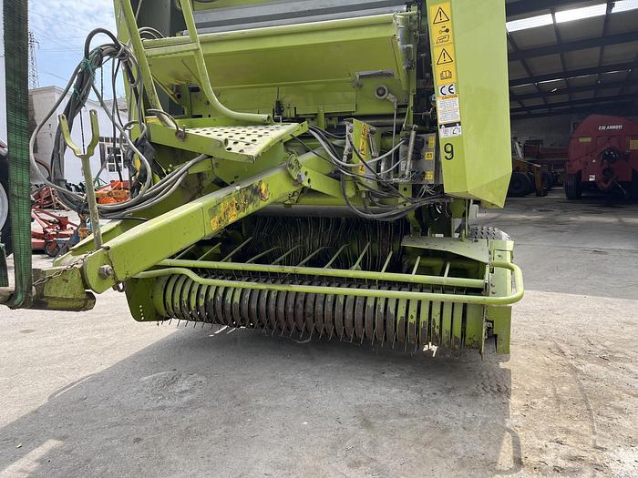 Usato Rotopressa Claas Variant 180 anno 2009