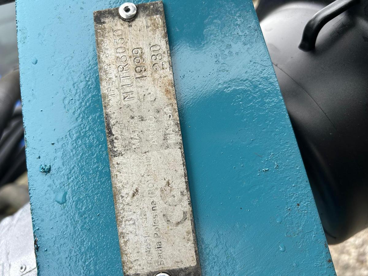 Usato scalzatore o porta attrezzi interfilare Spedo con dischi