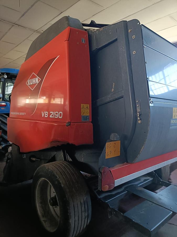 Usato rotopressa Kuhn VB2190 progressive density