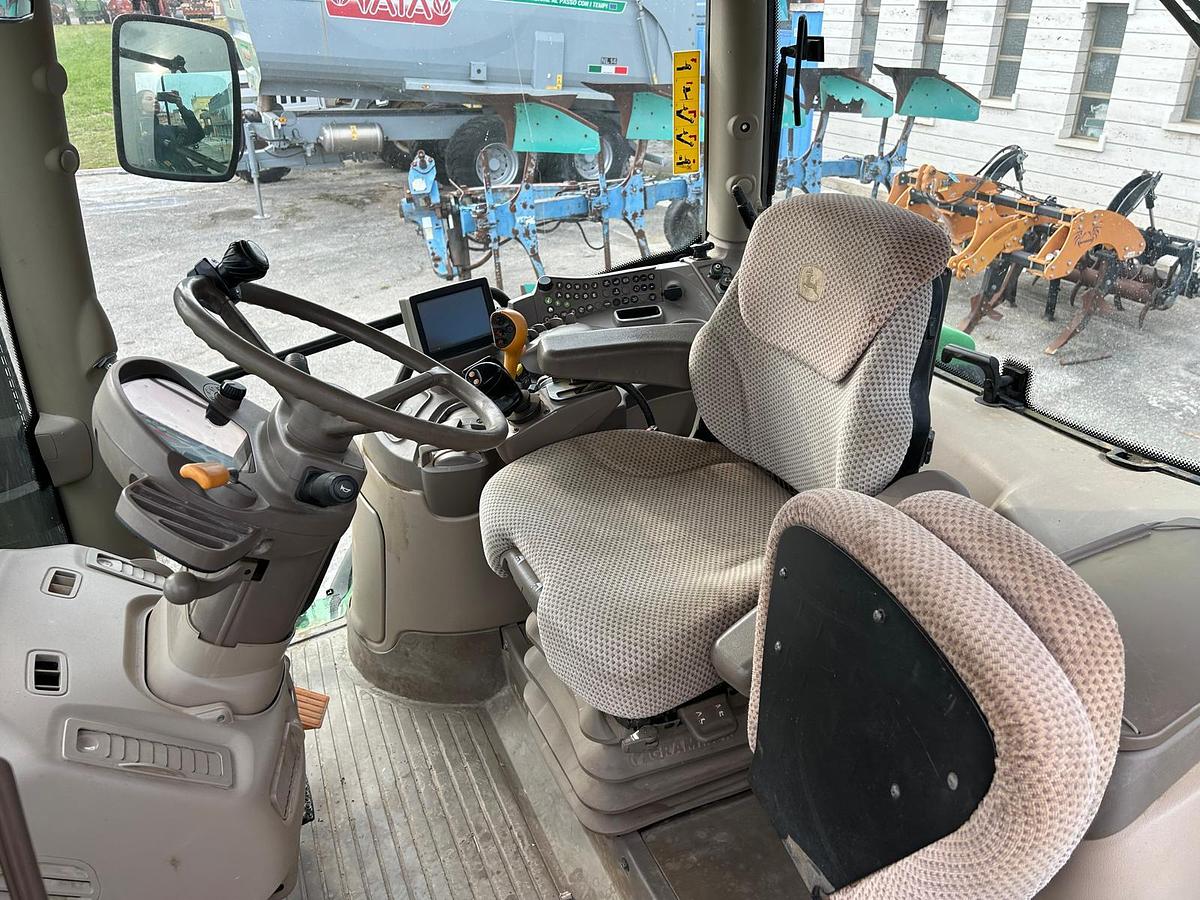 Usato John Deere 6150 R- freni aria e olio 200q- caricatore JD