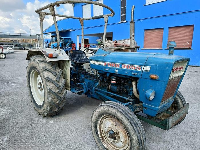Usato Ford 3055 con arco di protezione