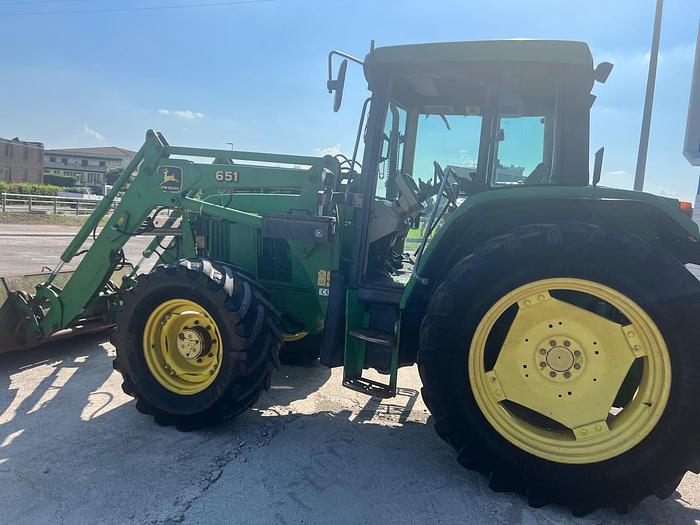 Usato John Deere 6210-caricatore JD 651-freni aria 175q