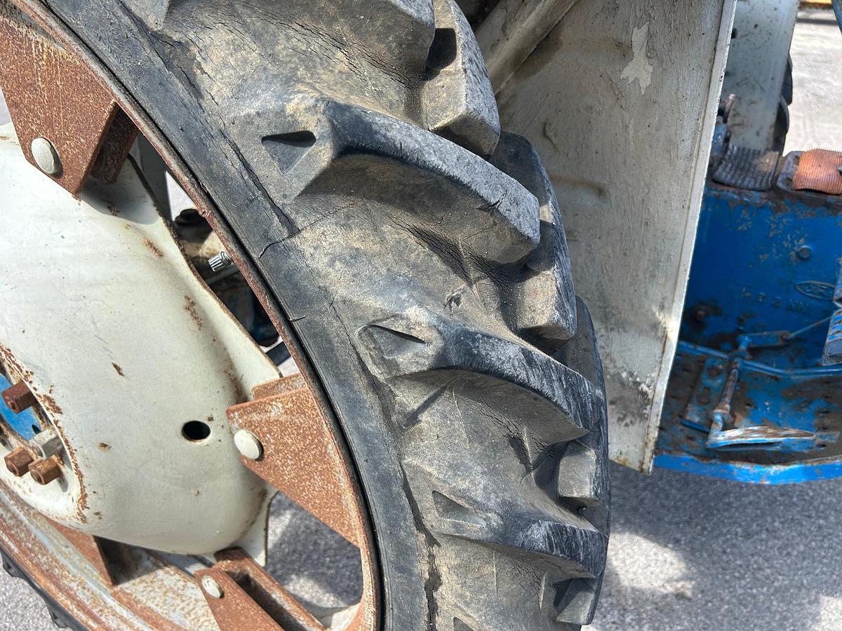 Usato Ford 3000 arco di protezione con tettuccio