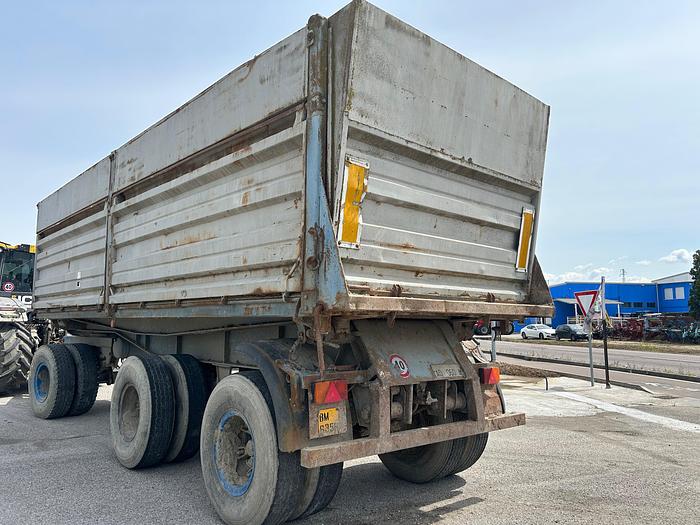 Usato Rimorchio Pagliari 3 assi trilaterale-200 quintali