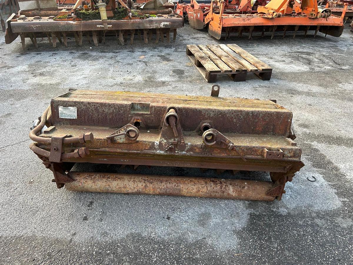 Usato testata trinciante o trincia per escavatore da 1,25m