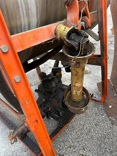 Usato Botte per diserbo zincata marca Carpi da 600 litri