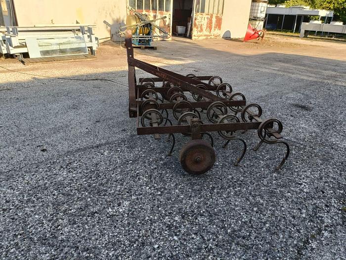 Usato Vibrocoltivatore da 2,50m senza rullo