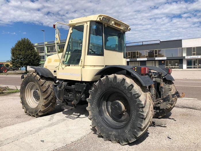 Usato Fastrac JCB 175- traino 200q- Velocità 65 km h