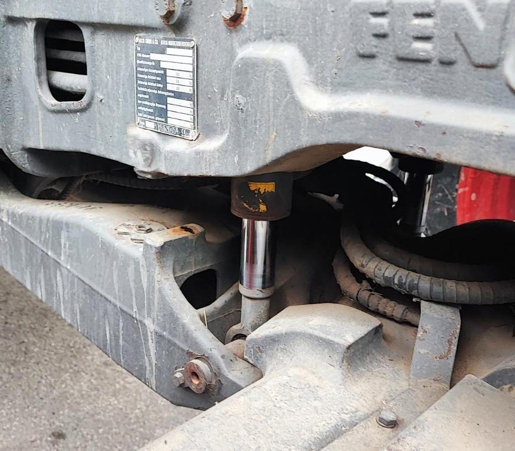 Usato Fendt 818 TMS Vario-soll+pdf ant