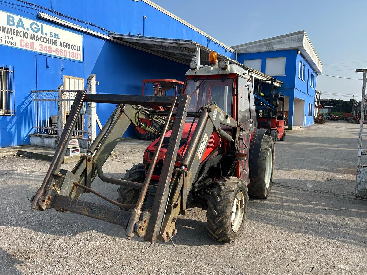 Usato Goldoni star 3050- caricatore con forche e benna